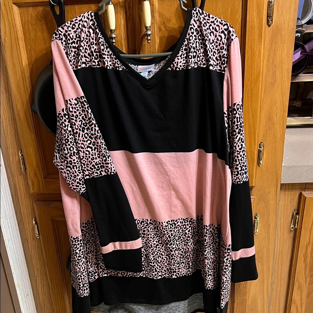 LuLaRoe Pink and Black Animal Print Long Sleeve Top. Size 2XL